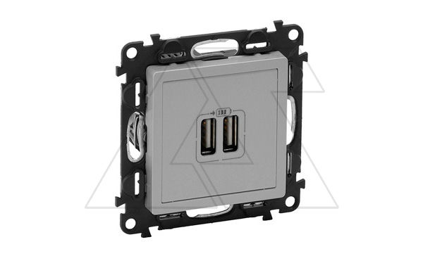 Valena Life - Зарядное устройство с двумя USB Type A, 240V/5V, 1500мА, алюминий (инд. упаковка)