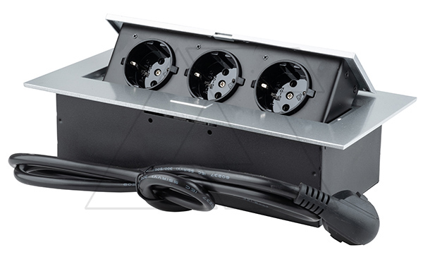 Блок розеточный встраиваемый 3x2P+E со шторками, кабель 1,5м, 3600вт, острый край, алюминий