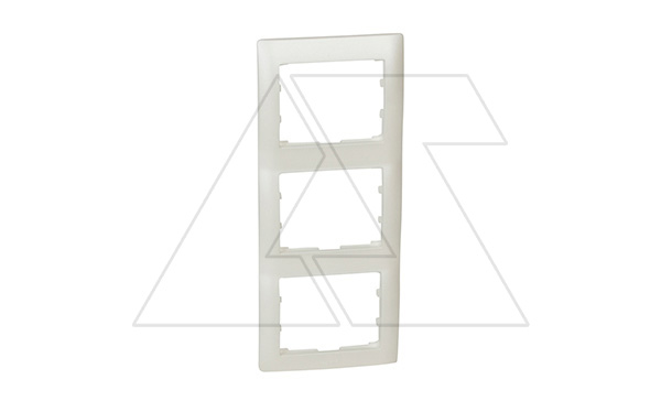 Galea Life - Рамка на 3 поста вертикальная, Pearl