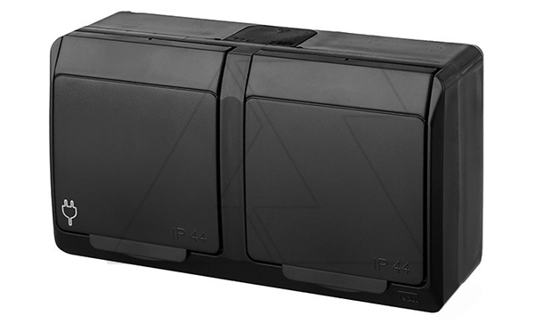 HERMES - Розетка 2x2P+E, 16A/250V, с крышкой, IP44, черный