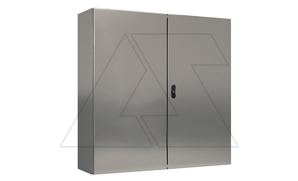 Щит ECOR моноблочный 800x1000x300мм (ВxШxГ) из нерж. стали навесной с монт. панелью двудверный, 2 язычковых замка, дно глухое, IP55