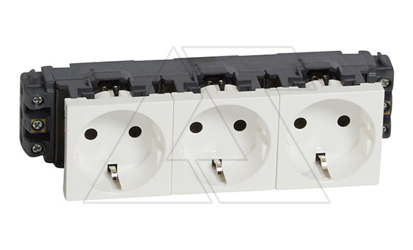 Mosaic - Розетка тройная, 3Х2P+E, 6м, для DLP, защ. шторки, винт. зажимы, белый