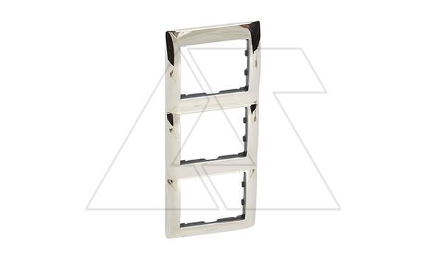 Galea Life - Рамка Metallic на 3 поста вертикальная, Chrome