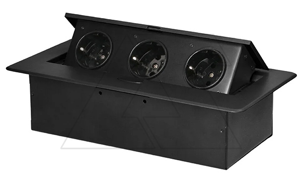 Блок розеточный встраиваемый 3x2P+E со шторками, без кабеля, 3600вт, черный (стикерованный)