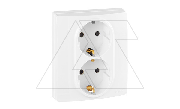 Etika - Розетка 2x2P+E нем. стд. авт.зажим со шторками (белый)