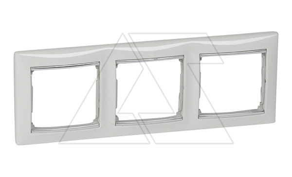 Valena - Рамка 3 поста верт/гориз, белый/серебро
