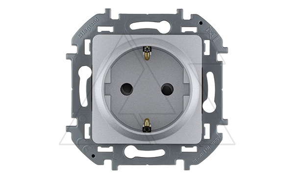 Inspiria - Розетка 2P+E нем. стд. со шторками (алюминий)