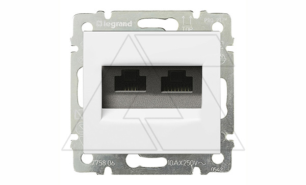 Valena - Розетка 2хRJ-45 UTP CAT5E 8конт., белая