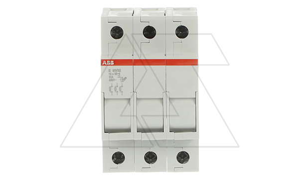 Выключатель нагрузки E93/32 под предохранители, 3P 32A 690V(AC-20B)/400V(AC-22B) 10x38mm 3M