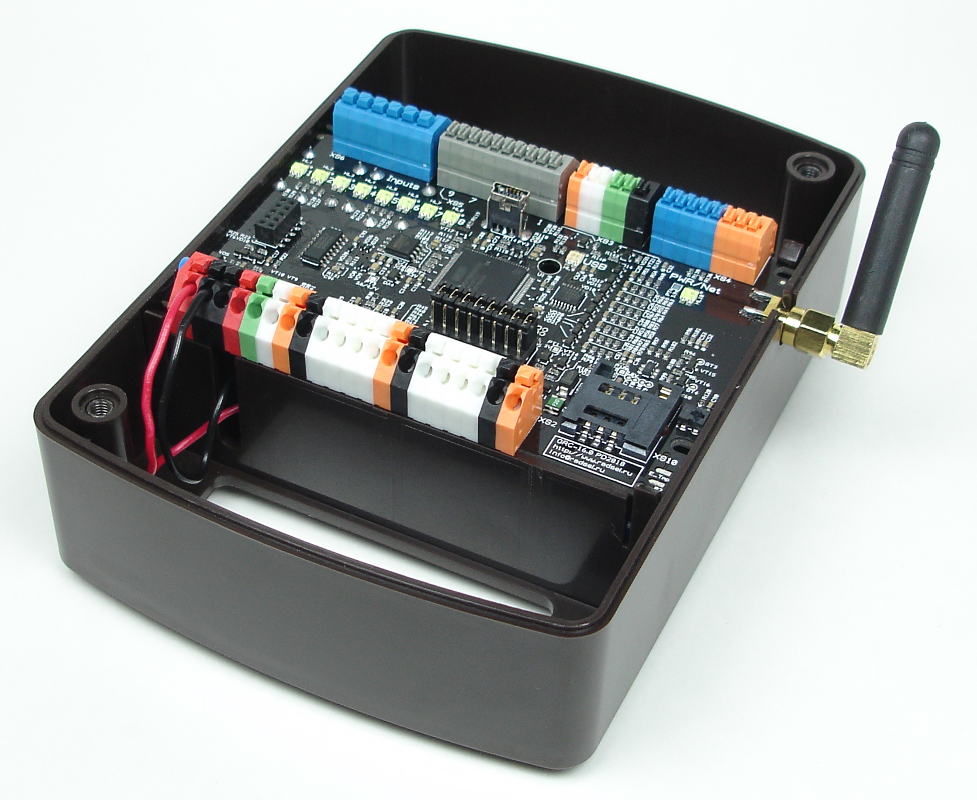 GSM контроллер CCU825-HOME/WB-E091/AE-PC от интернет-магазина amperkin.by