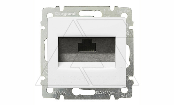 Valena - Розетка 1хRJ-45 UTP CAT6E, белый