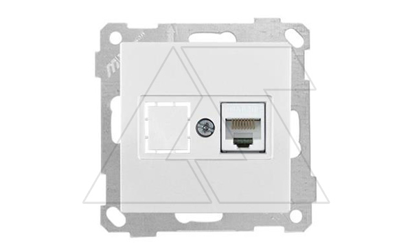 21 - Розетка 1хRJ-45 кат. 5e UTP, белый
