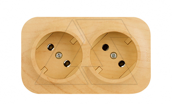 Quteo - Розетка 2х2P моноблок, с предварительным подключением (дерево) (стикерованный)
