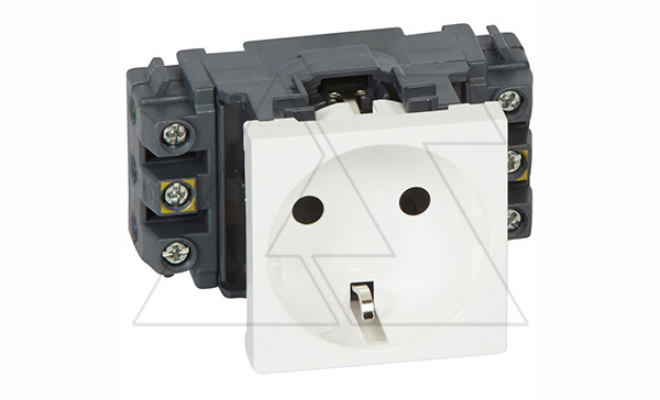 Mosaic - Розетка 2P+E, 2M, для DLP, защ. шторки, винт. зажимы, белый