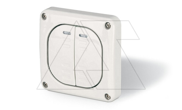 Переключатель встраиваемый проходной, 2P 10A/250V, с подсветкой, M95(95x95mm), IP66, серия PROTECTA